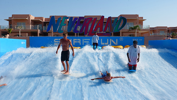 Simulateur de surf trois places pour parcs aquatiques